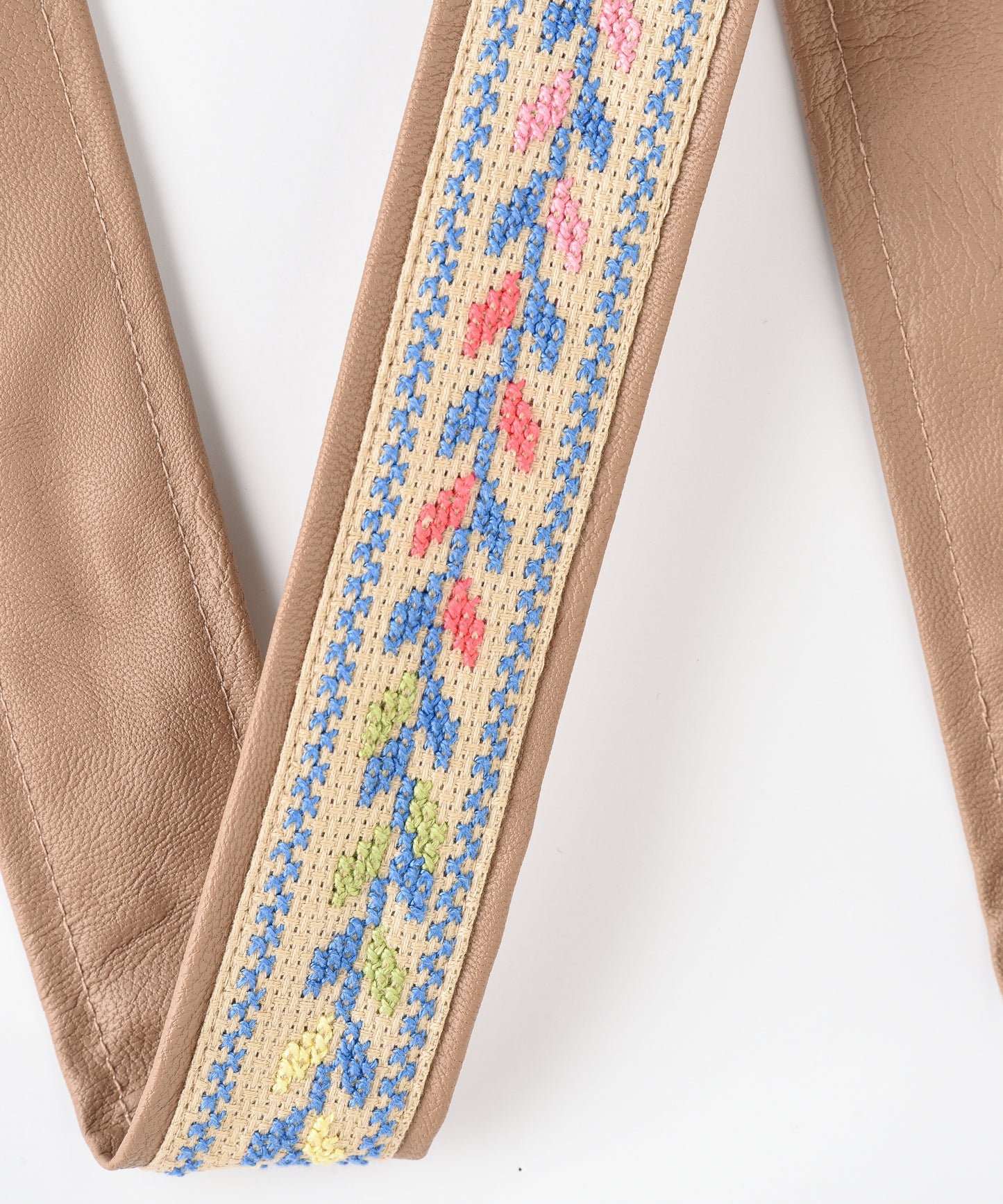 Albescent White Strap